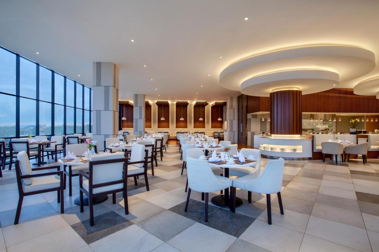 Wyndham Opi Hotel Palembang Eksteriør billede