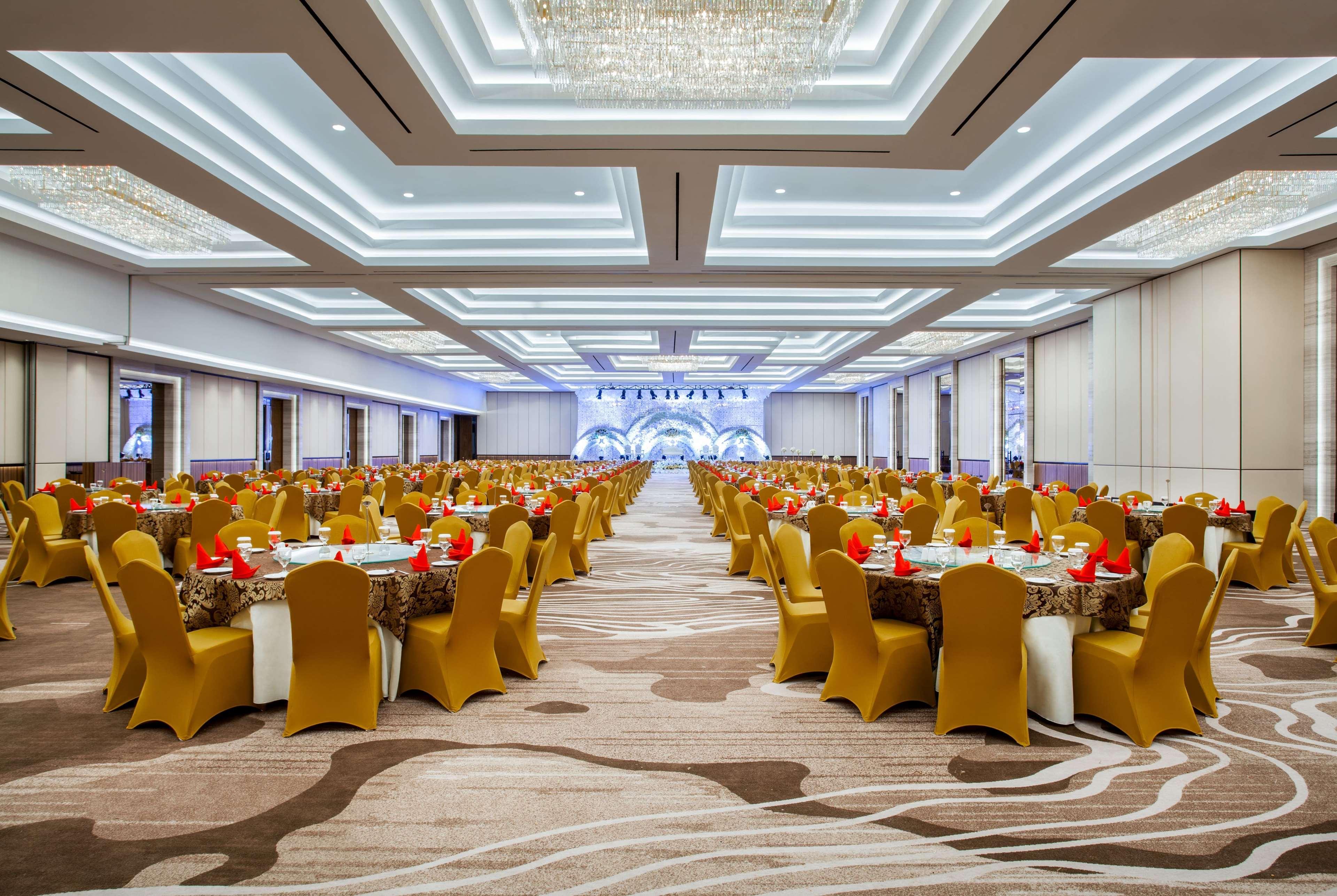 Wyndham Opi Hotel Palembang Eksteriør billede