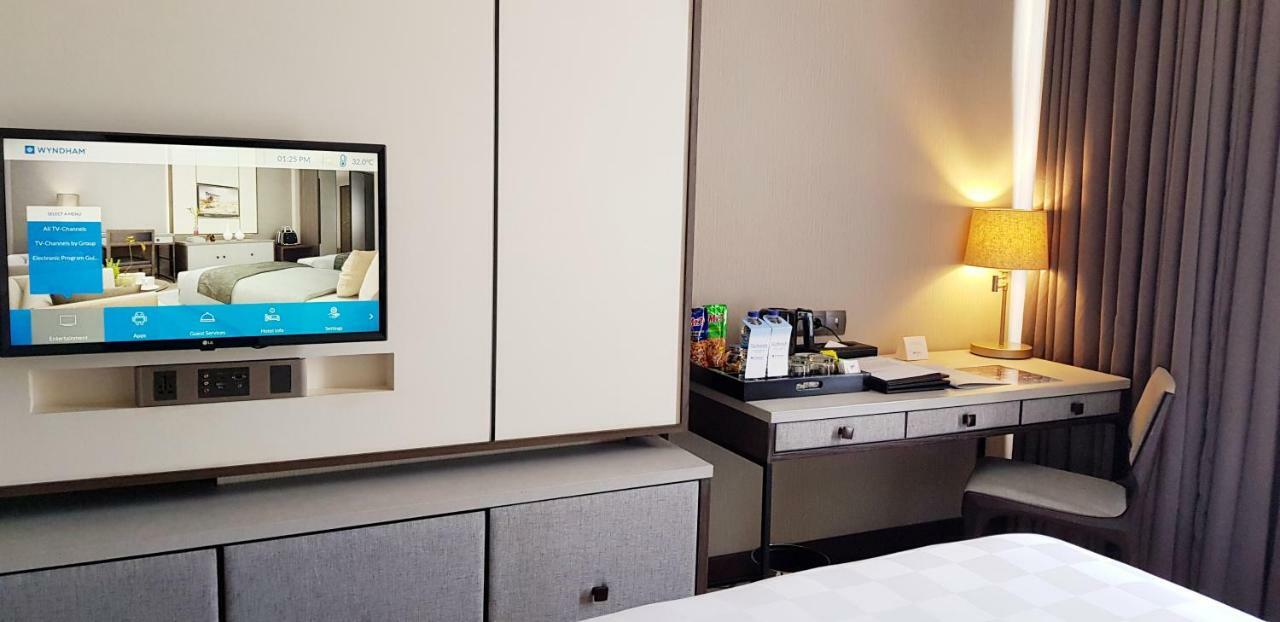 Wyndham Opi Hotel Palembang Eksteriør billede